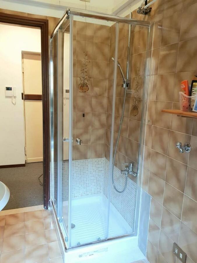 Studio Luna Apartments Milan Luaran gambar